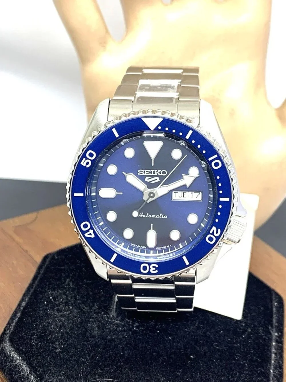 Seiko 5 Men's Watch SRPD51 Automatic Blue Dial Day Date Silver Stainless Steel